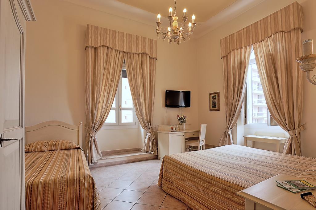 Chiaro Di Luna Viale Italia Sassari Ngoại thất bức ảnh